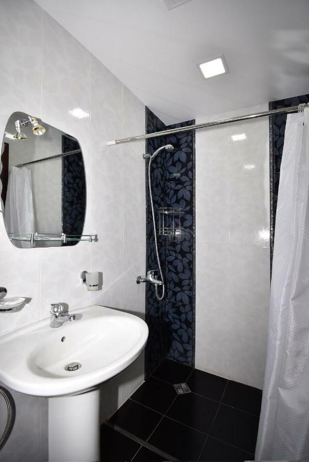 Guest House Arsan Tsaghkadzor Esterno foto