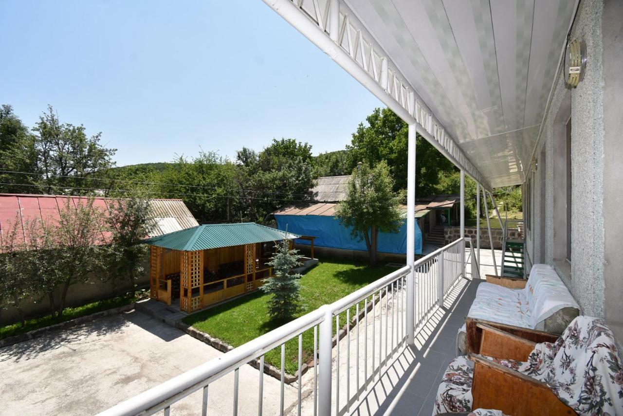 Guest House Arsan Tsaghkadzor Esterno foto