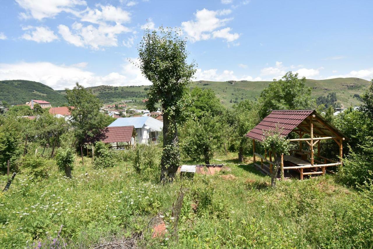 Guest House Arsan Tsaghkadzor Esterno foto