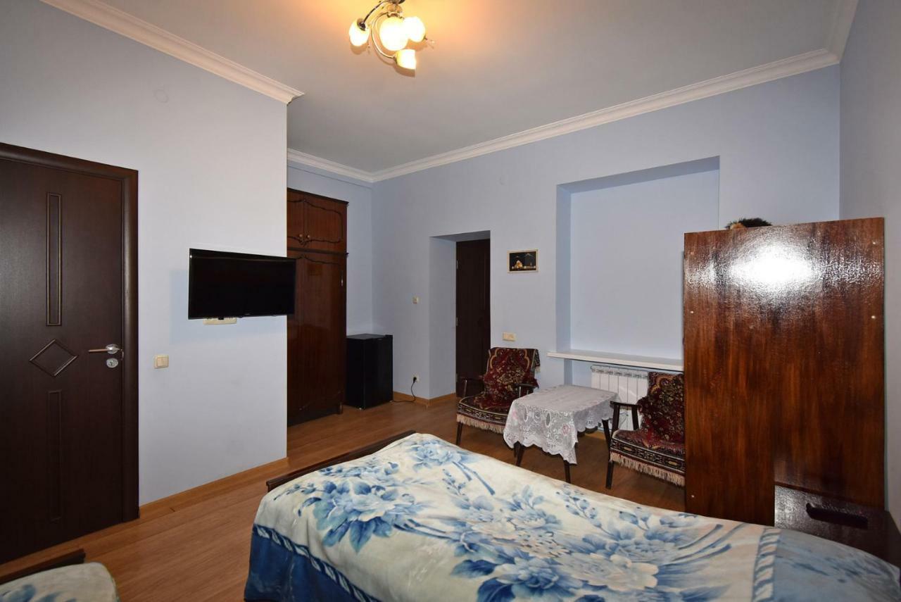 Guest House Arsan Tsaghkadzor Esterno foto