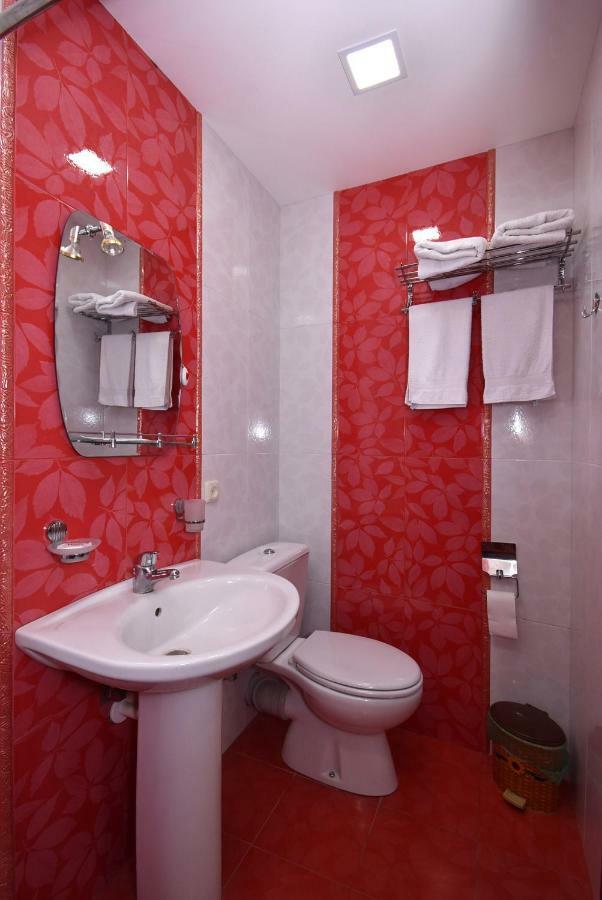 Guest House Arsan Tsaghkadzor Esterno foto