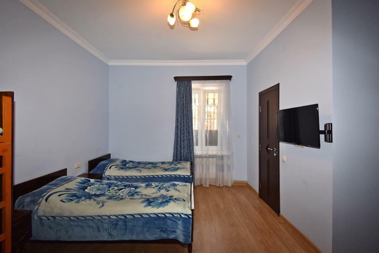 Guest House Arsan Tsaghkadzor Esterno foto