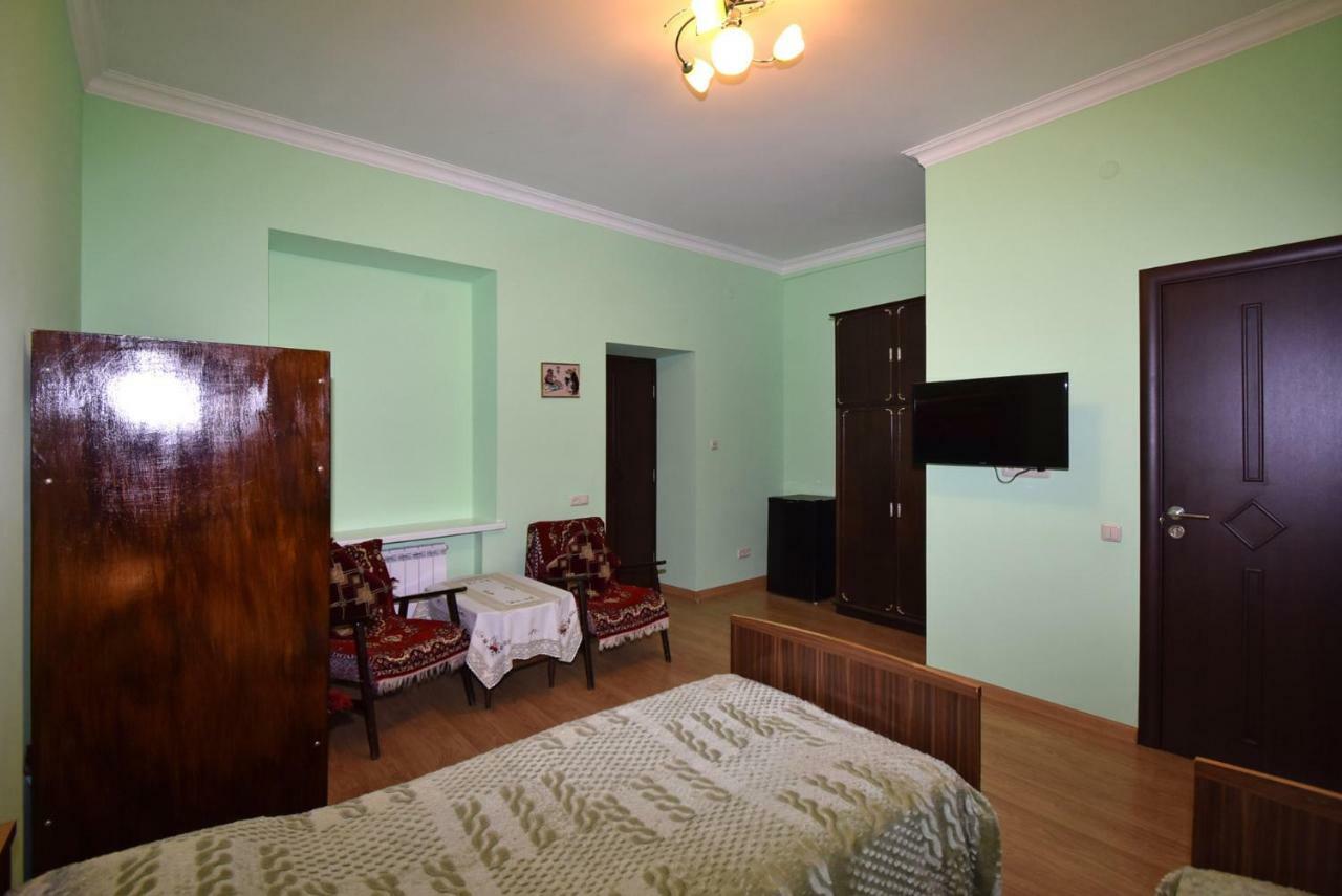 Guest House Arsan Tsaghkadzor Esterno foto